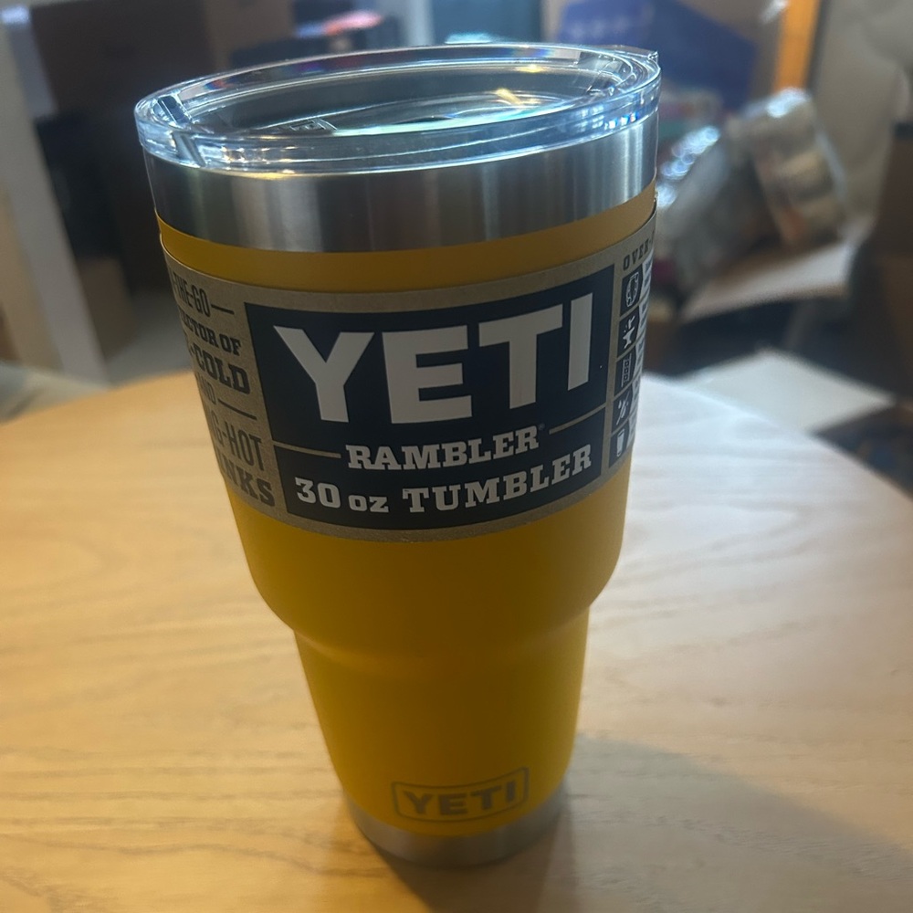 Yeti Tumbler 30 oz New Alpine Yellow
